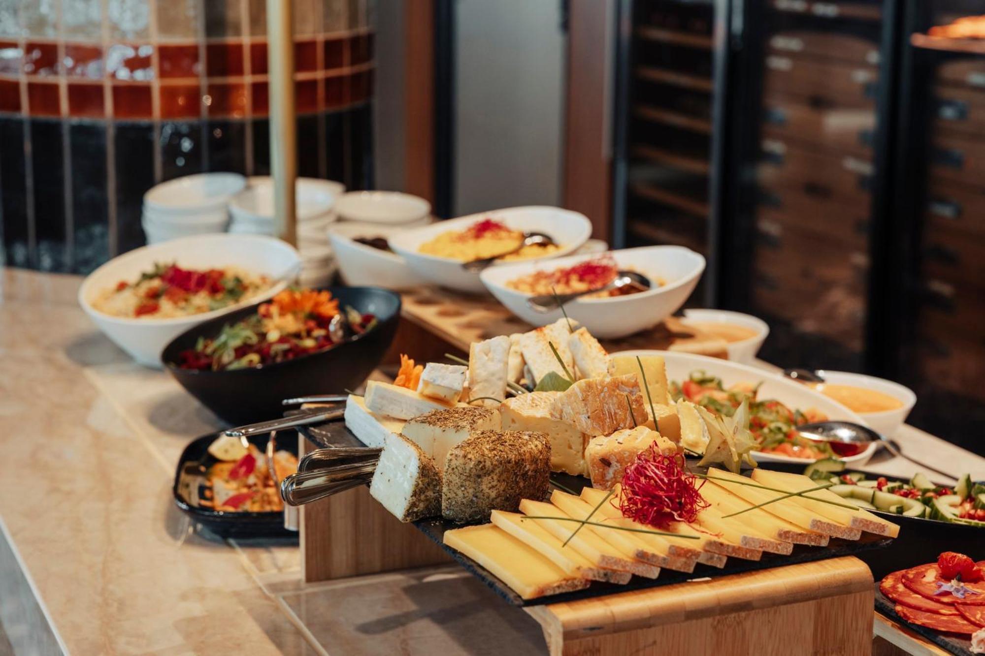 Voco Paris - Porte De By Ihg Hotel 4*